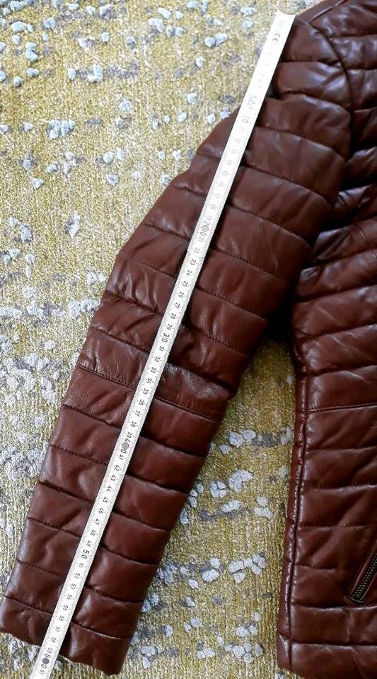 Frieda Freddies Steppjacke Daunenjacke Lederjacke Jacke Winter 38 in Waltershausen