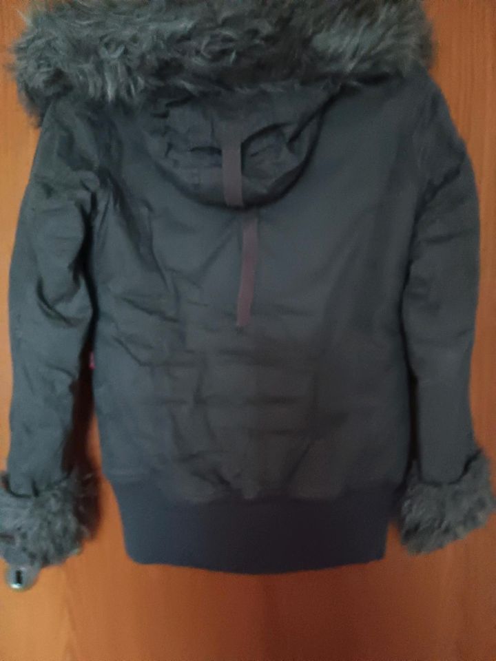 Khujo Damenparka in Ohmbach Pfalz