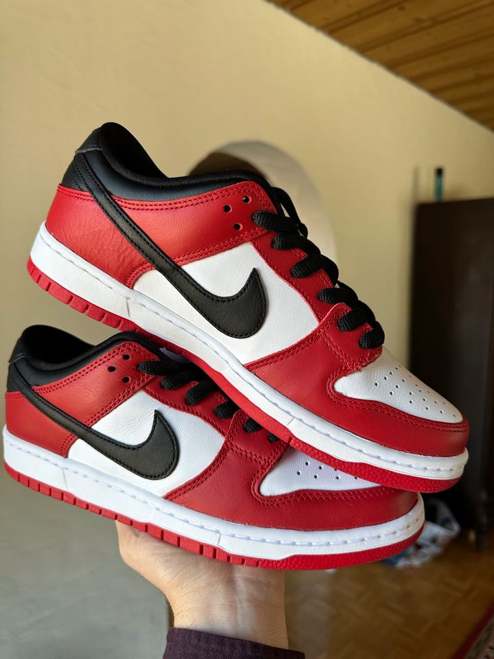 Nike SB Dunk Low Chicago EU 42,5 US 9 NEU BQ6817-600 in Stuttgart