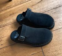 Dr. Martens schwarz Wildleder in 42 Schwachhausen - Gete Vorschau