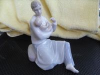 NAO by Lladro Porzellanfigur Vaterliebe, Vater mit Baby, gemarkt Essen - Essen-Katernberg Vorschau