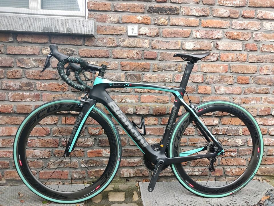 Bianchi Oltre XR4 Ultegra DI2 Scope R5C Carbon Gr.55cm in Heinsberg