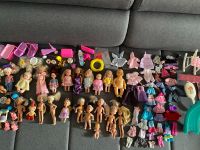 Barbie Steffi Kinder mit Zubehör und Kleidung XXL Paket Köln - Köln Brück Vorschau