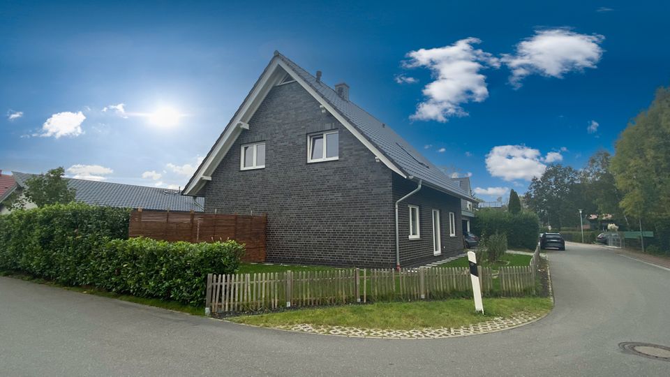 Junges Einfamilienhaus mit Luft-Wasser-Wärmepumpe im schönen Bockhorn in Bockhorn