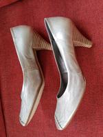 Pumps von TAMARIS in Gold ❤️, Gr. 38, neu Baden-Württemberg - Tübingen Vorschau