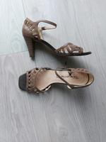 Pumps mit Riemen Bayern - Fürth Vorschau