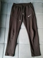 Nike Sporthose Hose schwarz Gr S Gr 36 Nordrhein-Westfalen - Hattingen Vorschau