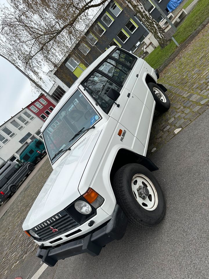 Mitsubishi pajero 2.5 in Köln