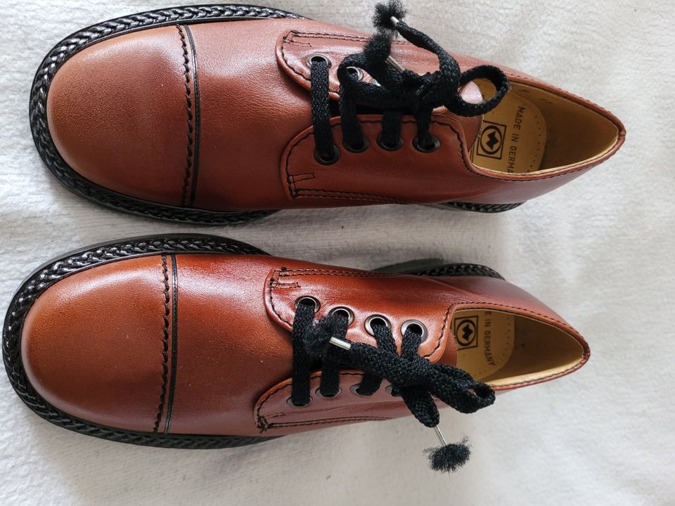 Westland Gentleman Schnürschuhe, Größe UK 7, neu in Bielefeld