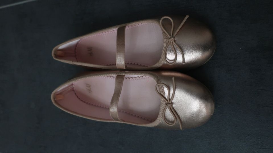 Ballerinas H&M, Farbe rose/gold Gr. 32 in Kempten