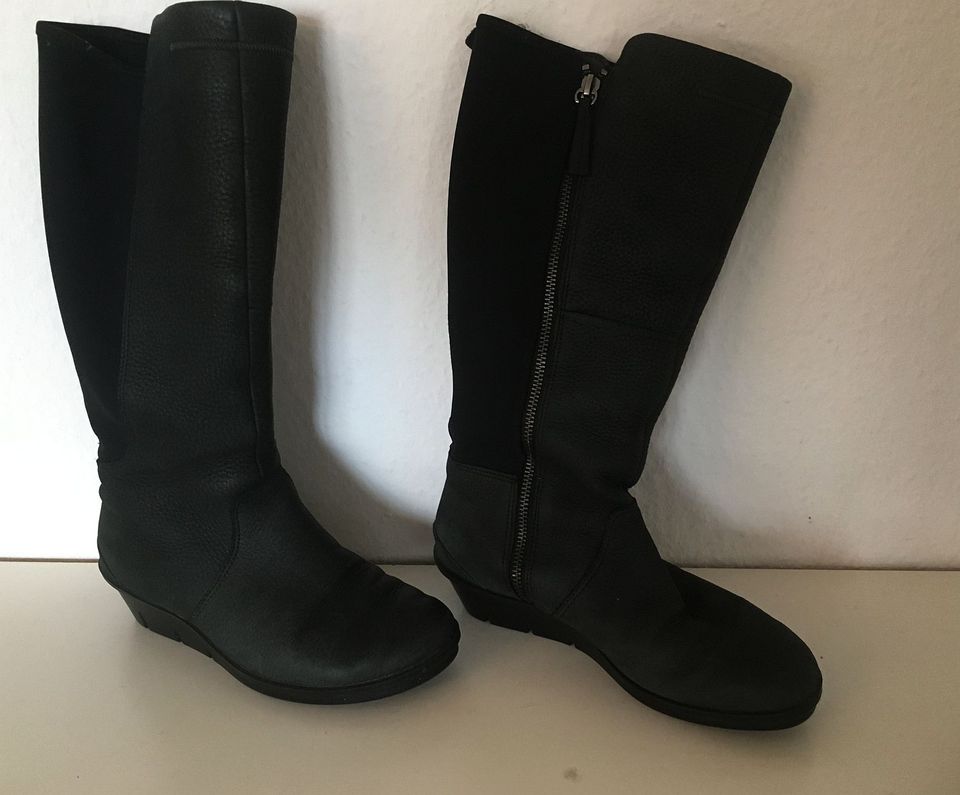 Stiefel ECCO Keilabsatz Echtes Leder Gr 37 schwarz-grau (sehr)gut in Kiel