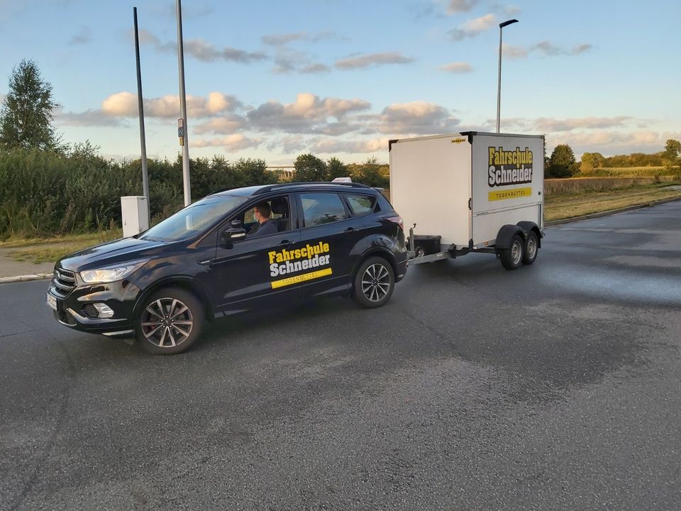 Führerschein Klasse BE Anhänger Fahrschule Todenbüttel in Todenbüttel