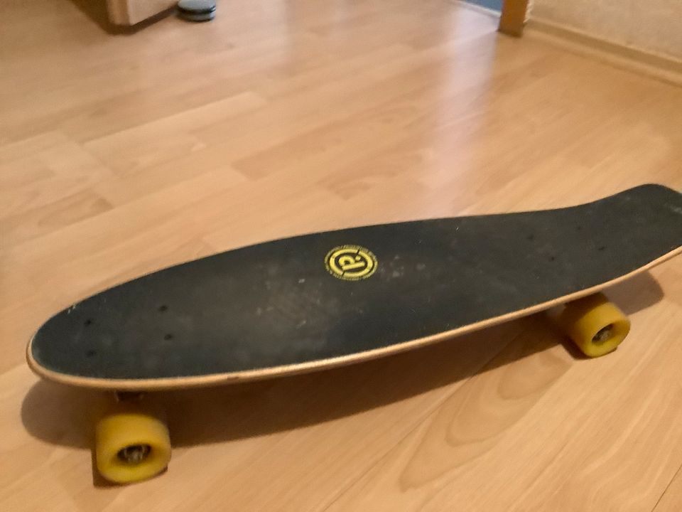 Prohibition Retro Skateboard in Saarlouis