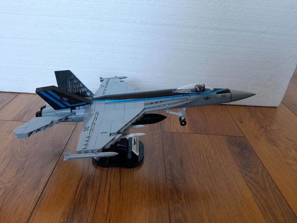 Verkaufemeine F/A-18E Super Honet (Cobi) in Itzehoe