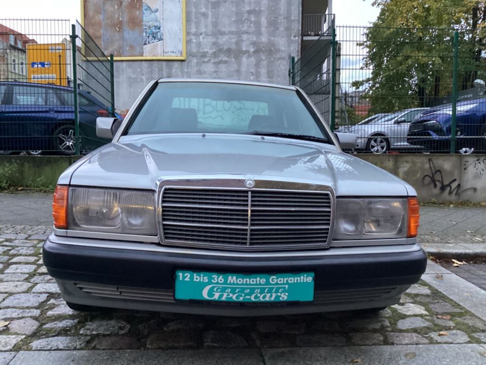 Mercedes-Benz 190 EL-Schiebedach in Leipzig