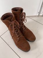 Tod's Stiefel Stiefelette Vibram Wildleder braun Gr.37 neuwertig Kr. München - Aying Vorschau