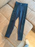 Nike Pro Leggins Therma Fit dunkelblau S Damen Sport Berlin - Wilmersdorf Vorschau