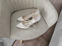Hochzeitsschuhe Lindy von Rainbow in Ivory Satin 41 Leipzig - Leipzig, Zentrum-Süd Vorschau