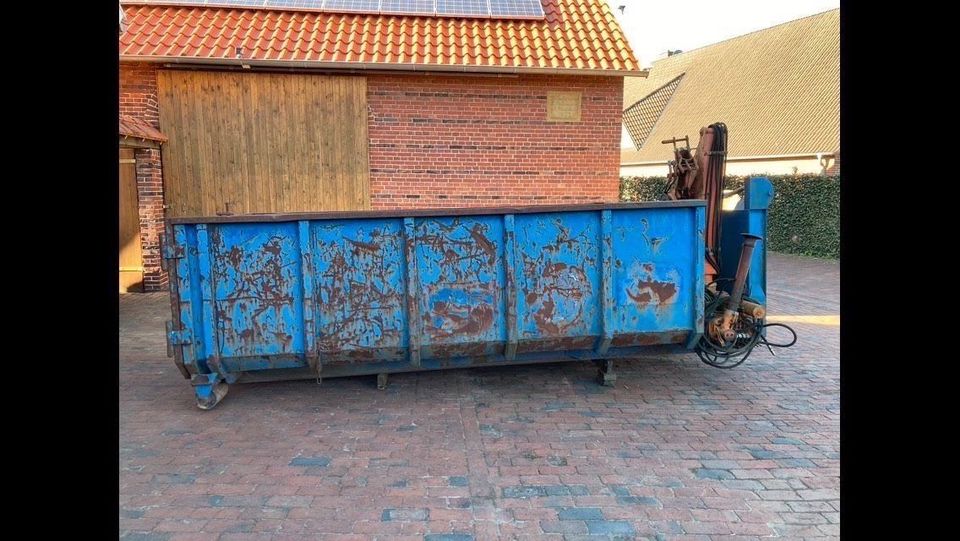 Krancontainer Abrollcontainer Abroller Rückewagen in Alfhausen