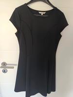 Kleid in Größe 38 Nordrhein-Westfalen - Mönchengladbach Vorschau
