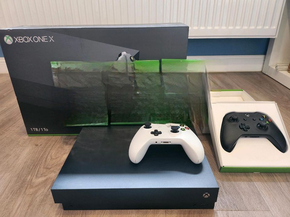 Xbox sehr guter Zustand in Schuby