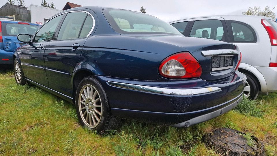 Jaguar X Type 2,2TDCi Leder.Xenon.Navi in Aßlar