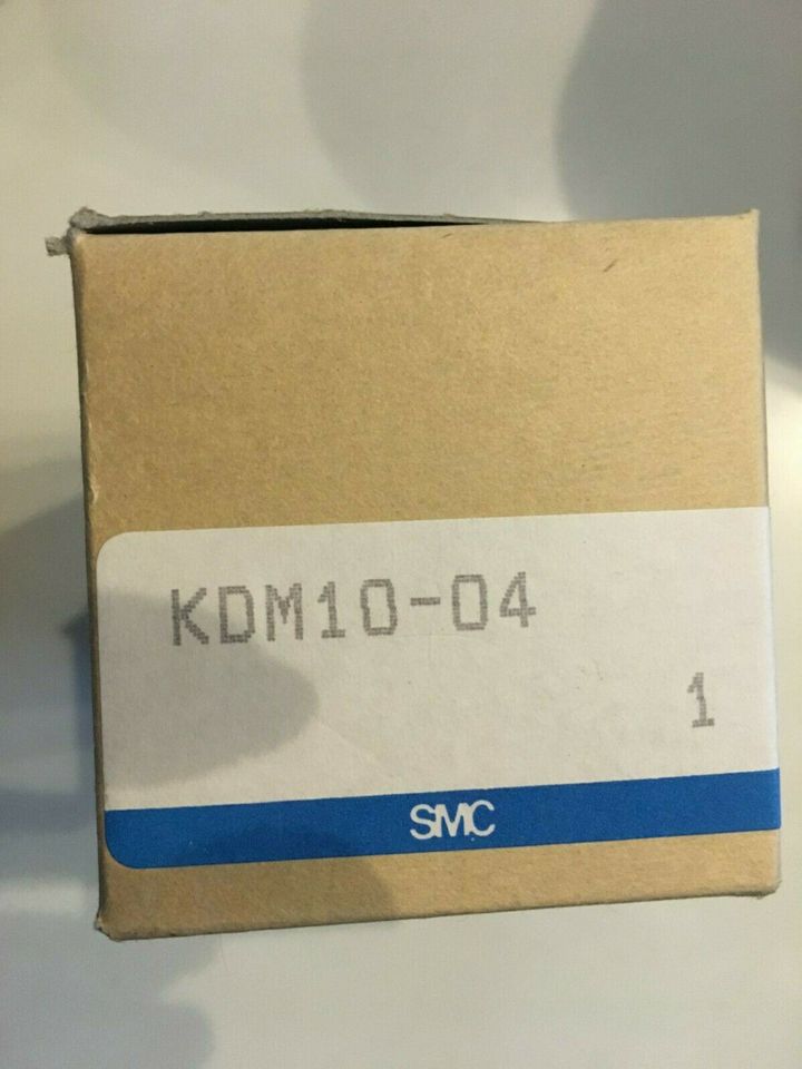 SMC Multiconnector Verteiler KDM10-04, NEU OVP in Walluf