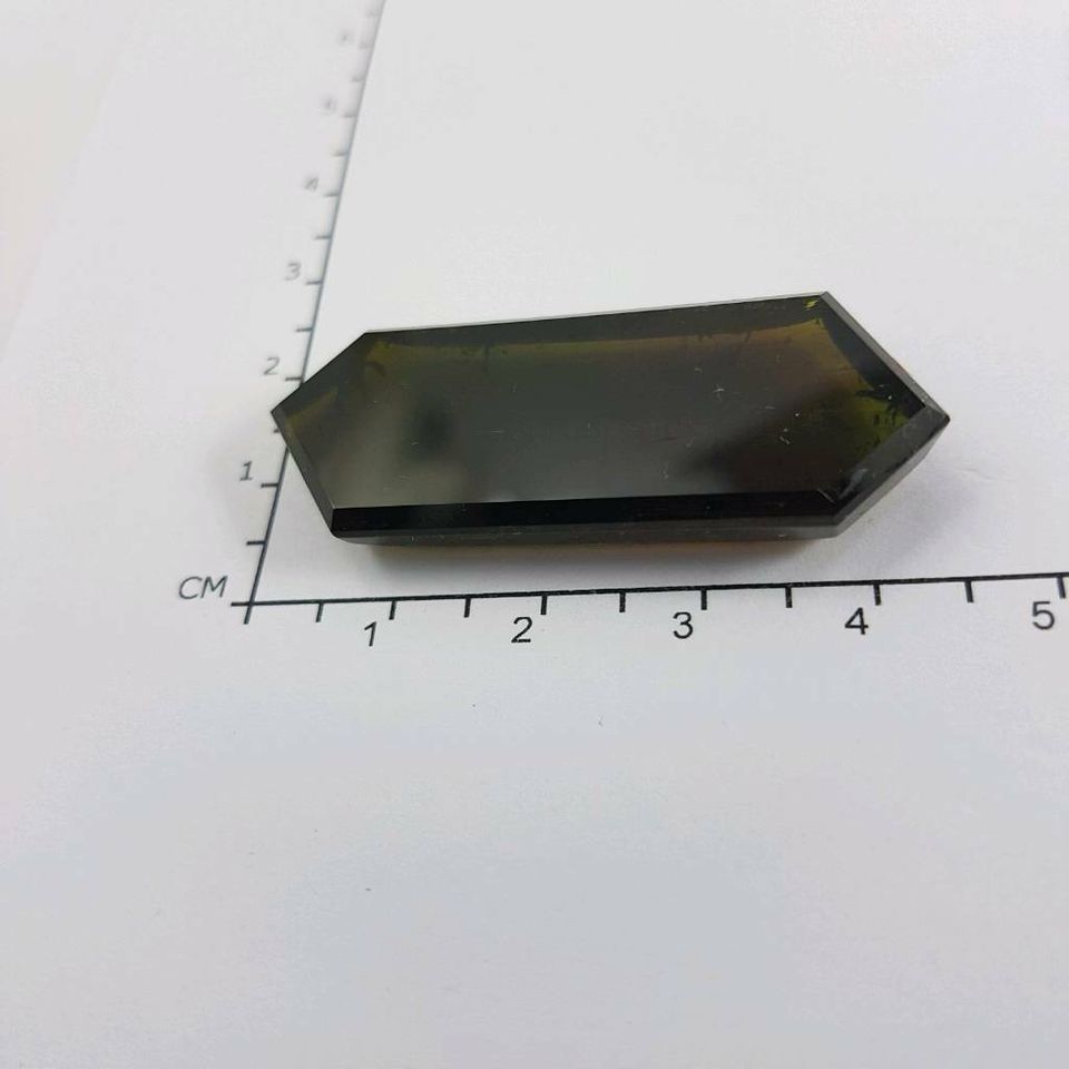 Echter großer Turmalin 2-farbig ( 55,29 Carat ) 44 x 17 x 6,7 mm in Recklinghausen