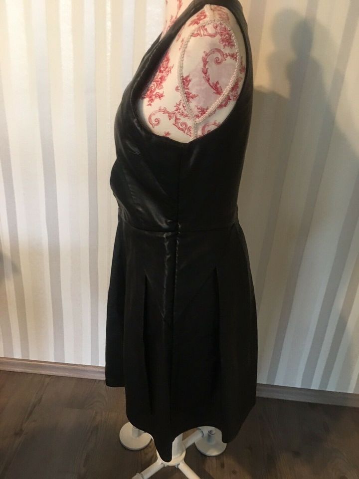 Lederkleid schwarz Kleid Topshop Gr 38 Kunstleder kurz in Herne