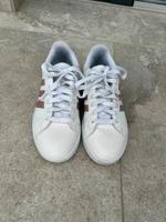 Adidas Damenschuhe/Sneaker in 38 2/3 Sportswear Grand Court Bayern - Vilshofen an der Donau Vorschau