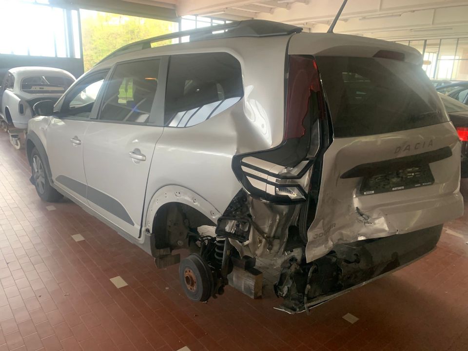 Dacia Jogger Unfallschaden, unfallwagen in Wülfrath