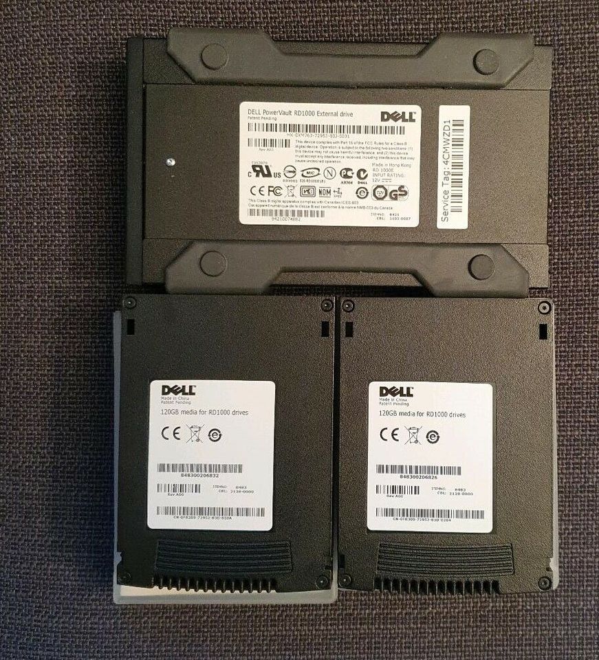 Dell PowerVault RD1000 Wechsellaufwerk Backup mit zweimal 120 GB in Rosdorf