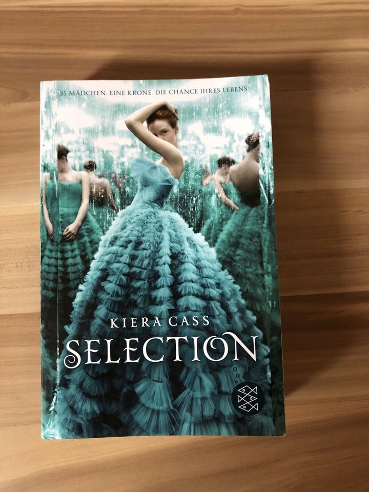 „Selection“ Kiera Cass ISBN: 9783733500306 in Berlin