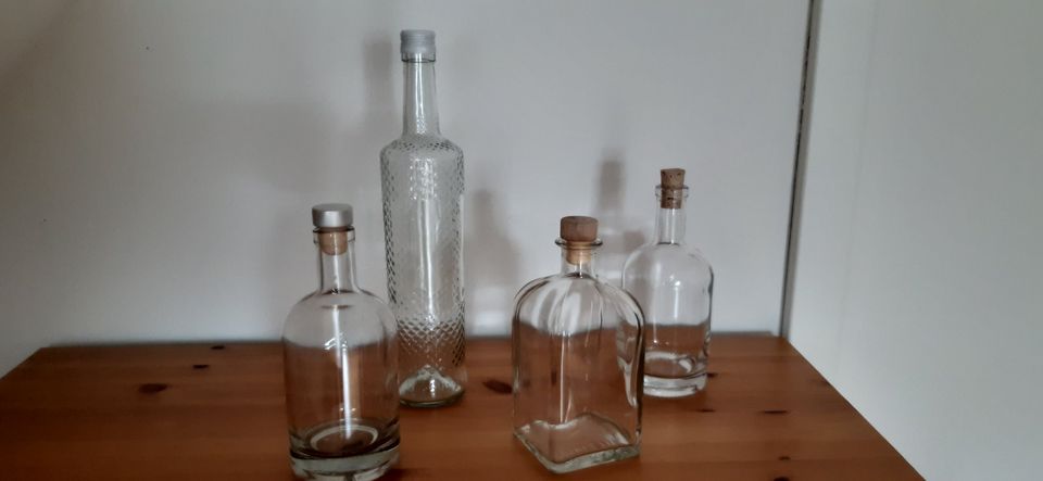 Glasflaschen diverse in Breitenfelde