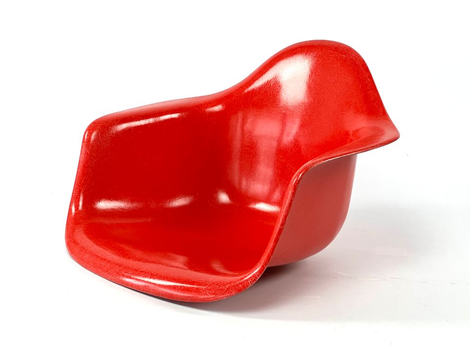 70er Summit Plastics Miller Fiberglass Eames Armchair Crimson Red in Ingersheim