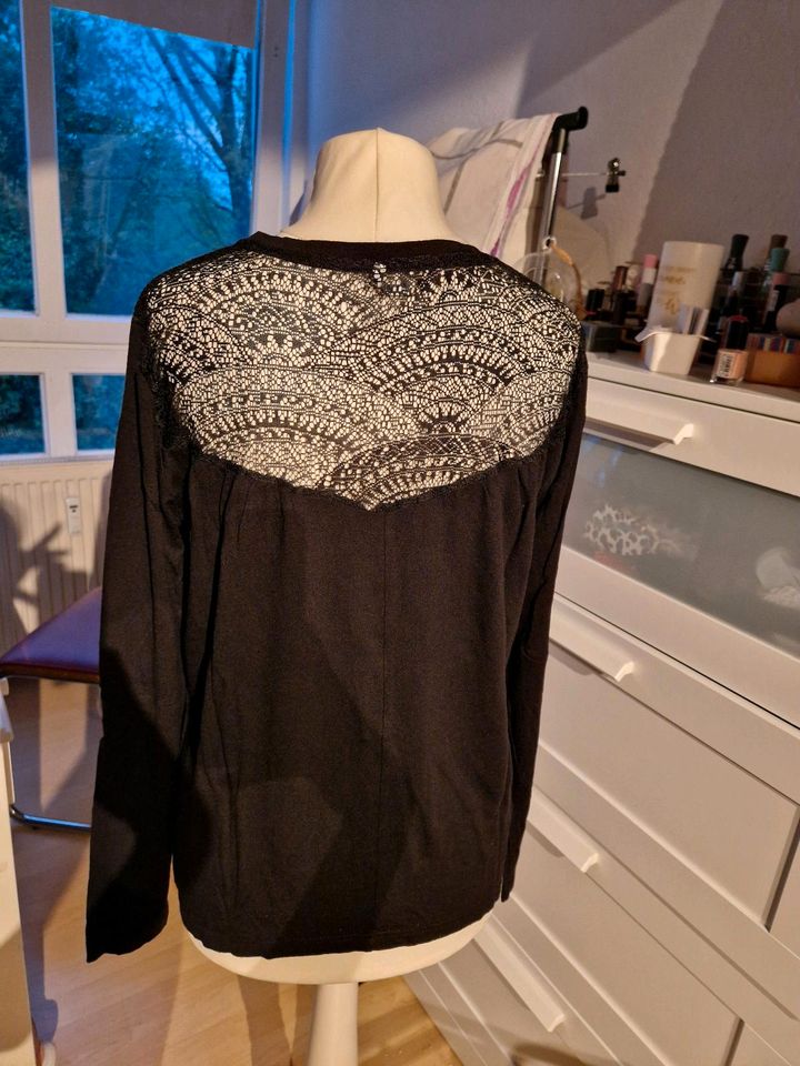 Elegante bluse schwarz Gr. S mit spitze only in Bad Segeberg