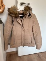 Beige ZARA Jacke Daunenjacke mit Fake Fell Nordrhein-Westfalen - Troisdorf Vorschau