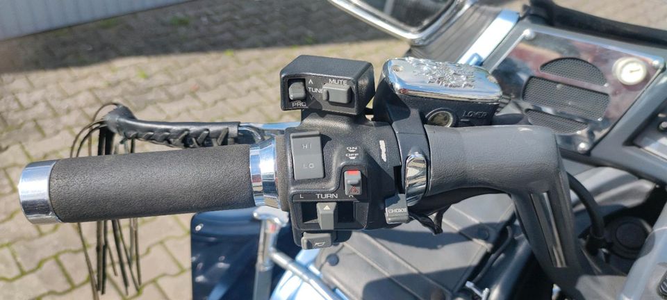 Honda GL 1500 guter Zustand, viel Zubehör in Schwarzenbruck