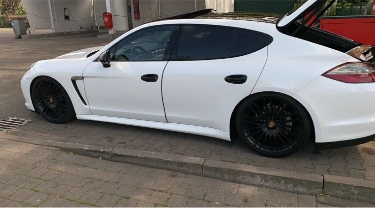 Porsche Panamera in Oberhausen