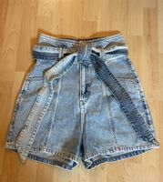 Kurze Hose • Hosenrock • Shorts • Tommy Jeans • Gr.27 Hessen - Neu-Anspach Vorschau