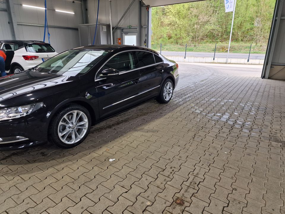 VW PASSAT CC 2013 140 PS DIESEL in Gummersbach