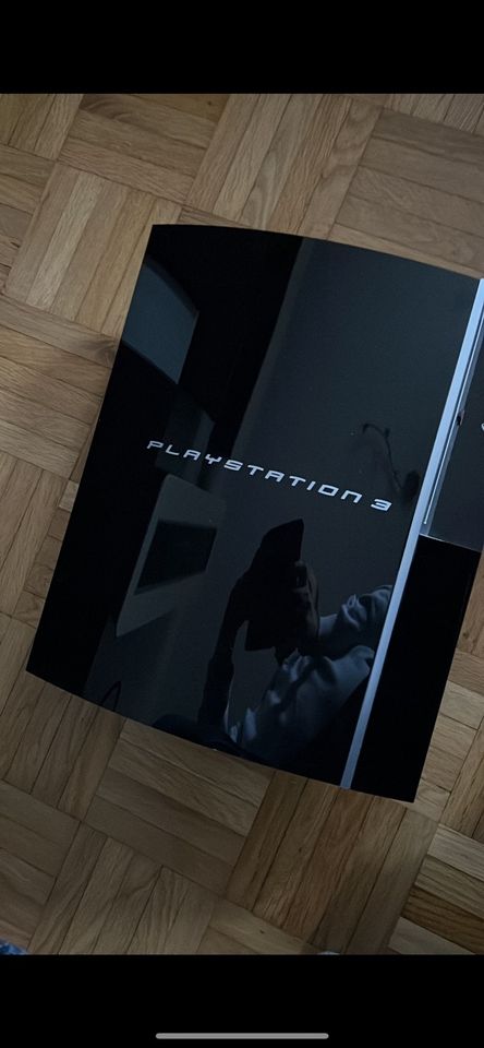 PlayStation 3 Defekt Licht leuchtet noch in Regensburg