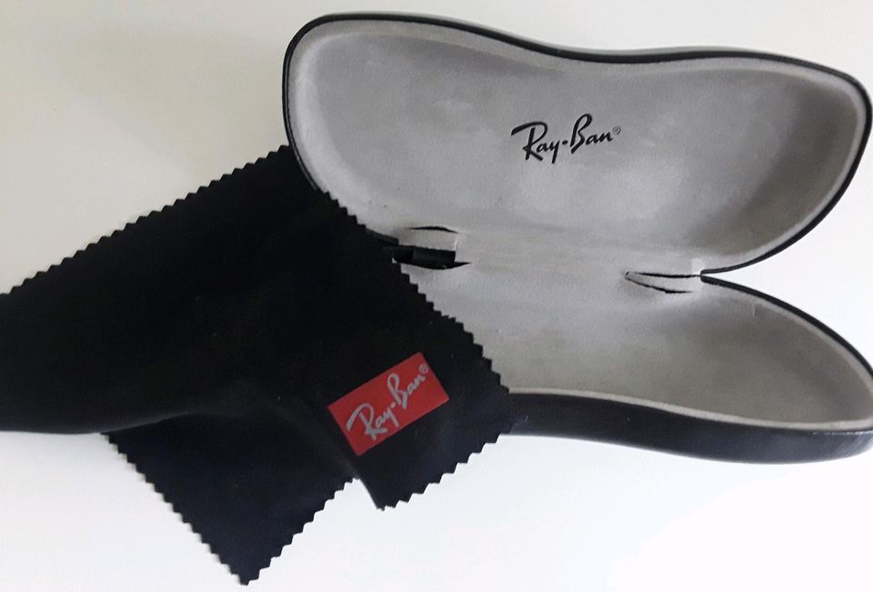 Ray Ban Brillenetui hardcase box + Putztuch in Templin