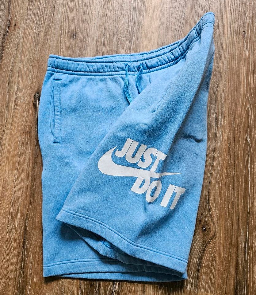 Nike Shorts North Carolina Blue XL in Neu Wulmstorf