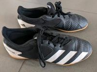 Adidas Hallenturnschuhe aus 1. Hand Gr. 42 1/2 schwarz Bayern - Untrasried Vorschau