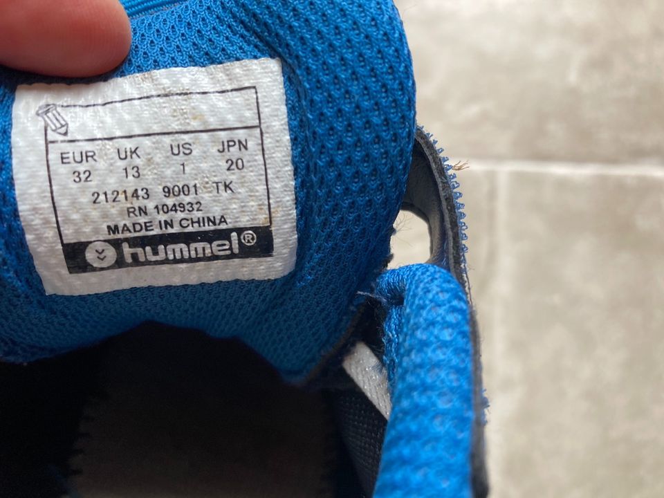 Sportschuhe Hummel Gr. 33 in Dürrröhrsdorf-Dittersbach