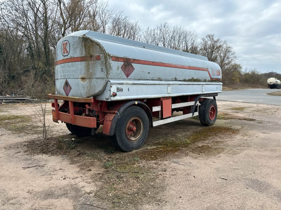 Tankwagen Anhänger in Roßleben