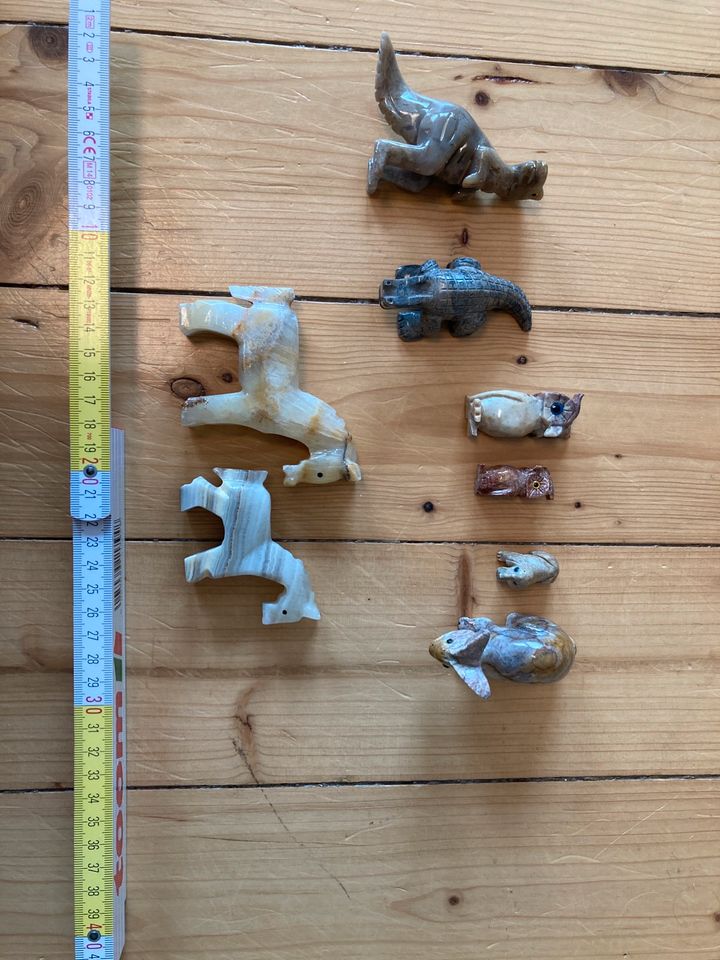 8 Tiere Edelstein Figuren / Pferd Krokodil Dino Eule Hase Hund in Wiesbaden