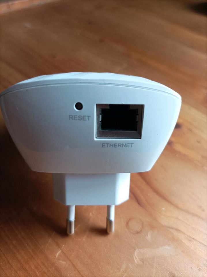 TP-Link WLAN Repeater AC750 in Gießen