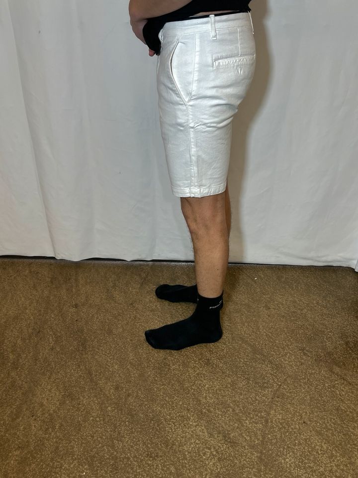 Zara Kurze Hose Shorts Chino Weiß Sommerhose Gr XL in Sankt Augustin